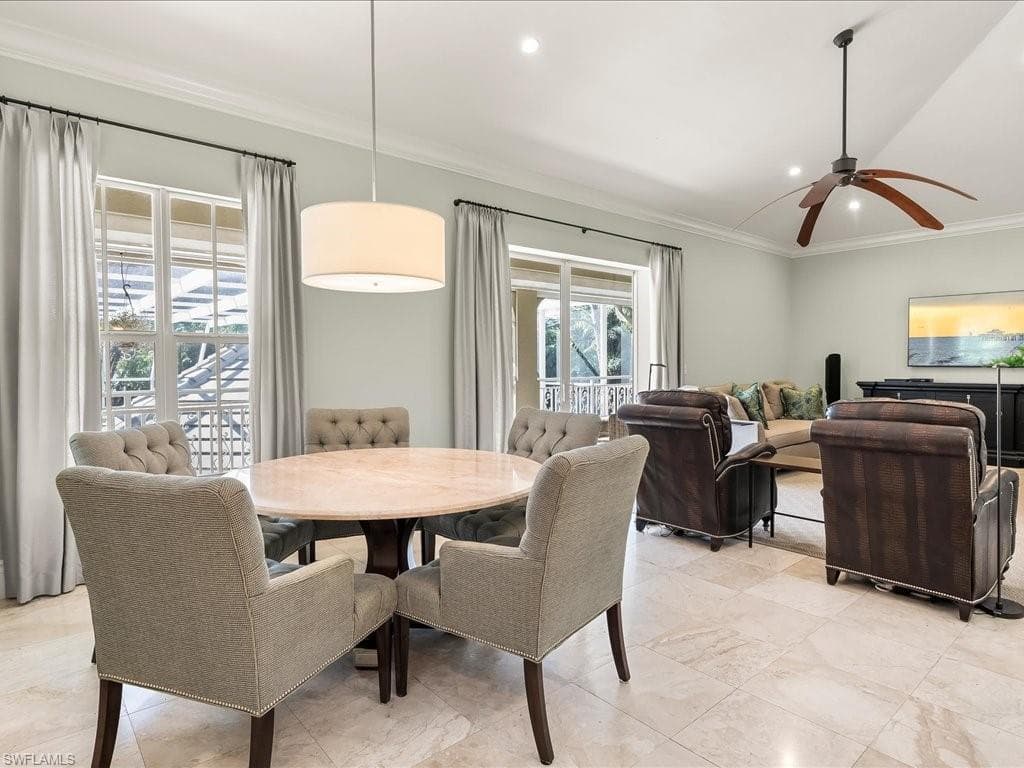 106 Eugenia Dr, Naples, FL 34108-12