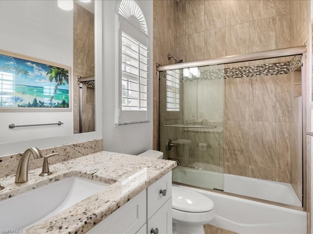 106 Eugenia Dr, Naples, FL 34108-22