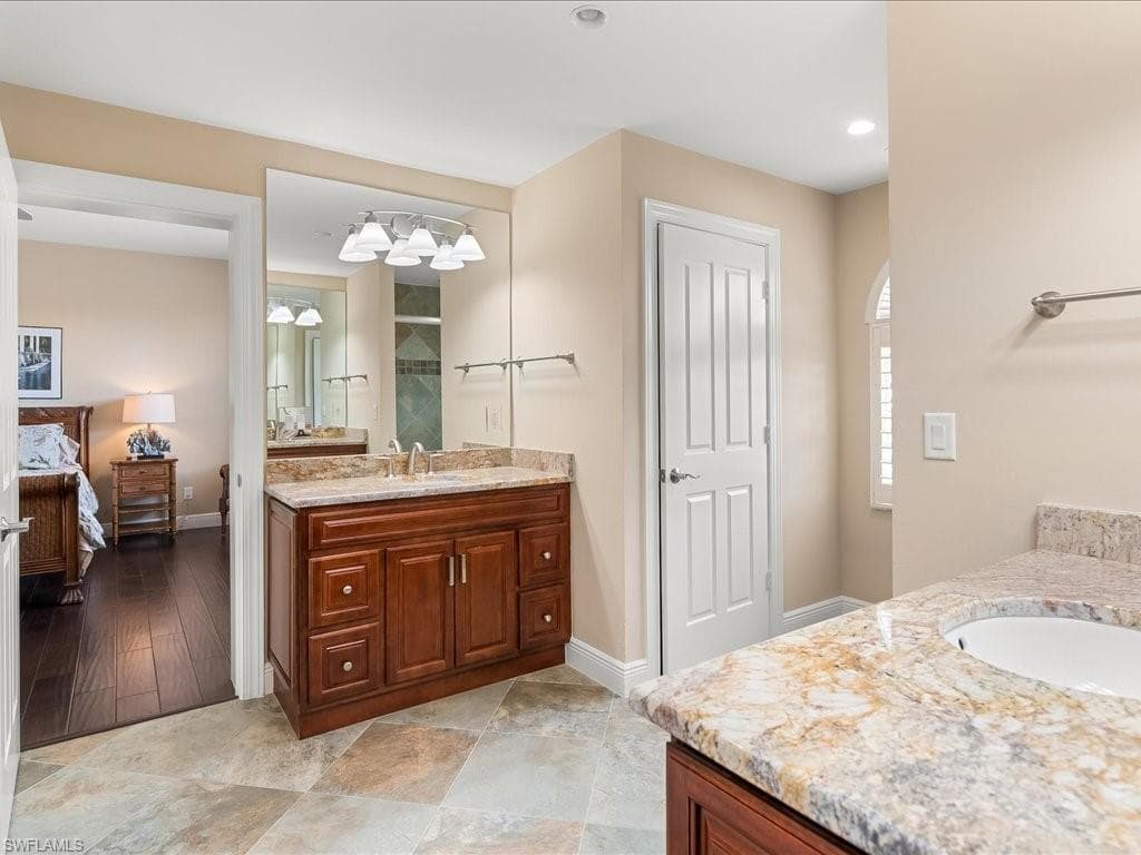 106 Eugenia Dr, Naples, FL 34108-29