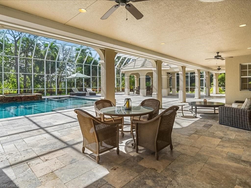106 Eugenia Dr, Naples, FL 34108-40