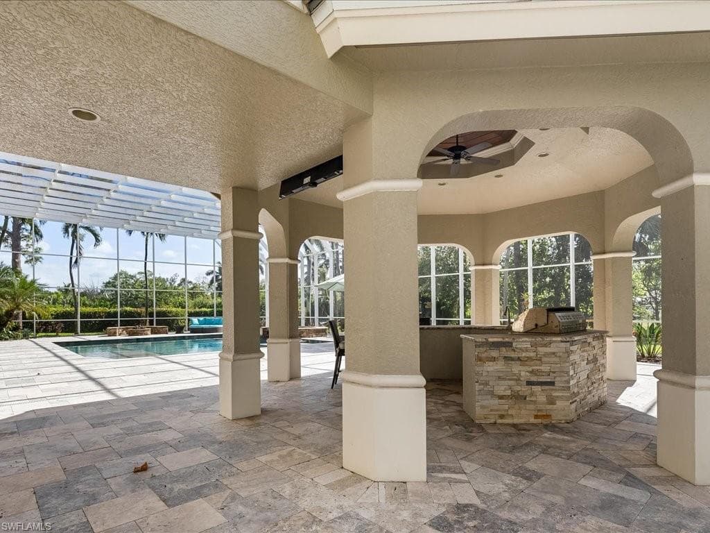 106 Eugenia Dr, Naples, FL 34108-41