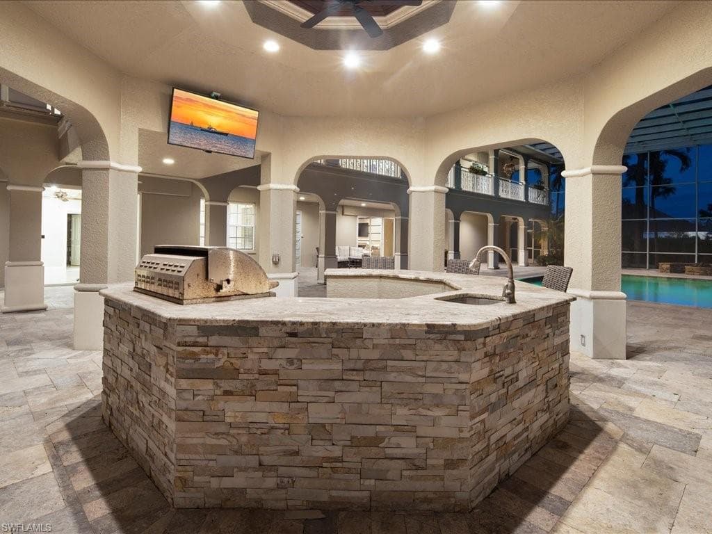 106 Eugenia Dr, Naples, FL 34108-48