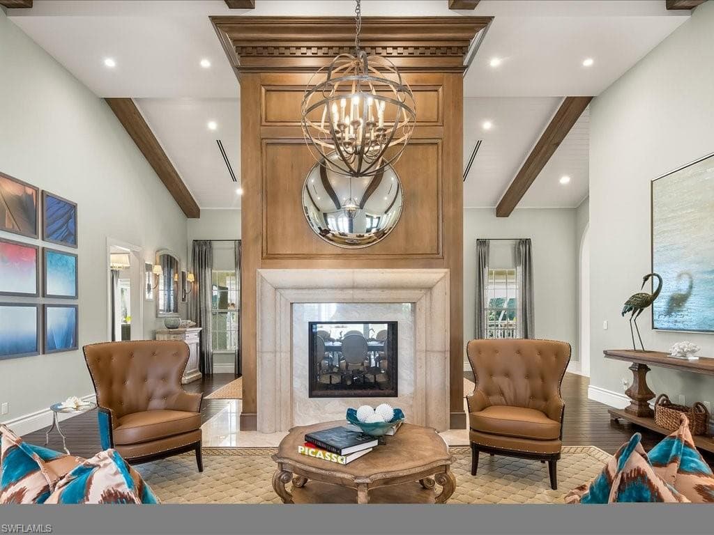 106 Eugenia Dr, Naples, FL 34108-6