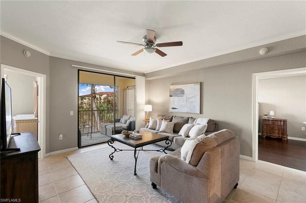 12990 Positano Cir 204, Naples, FL 34105-15