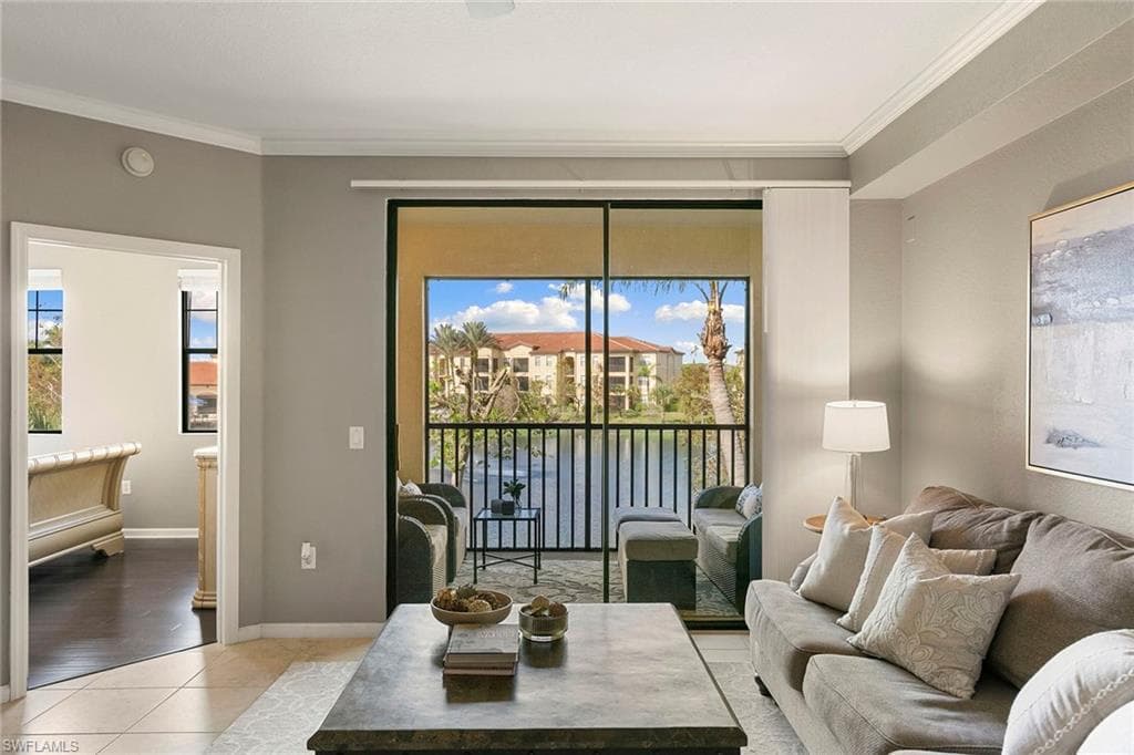 12990 Positano Cir 204, Naples, FL 34105-16