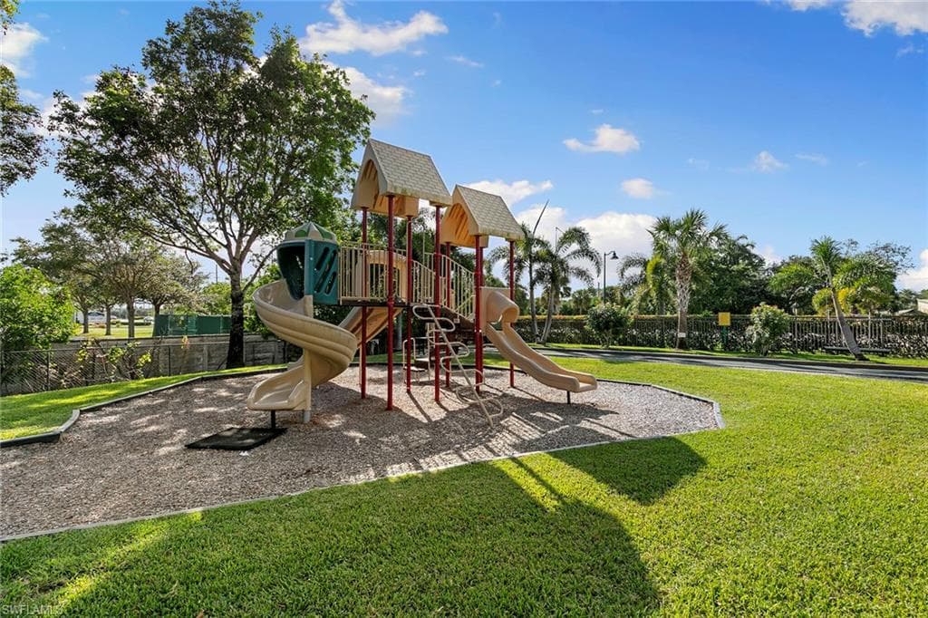 12990 Positano Cir 204, Naples, FL 34105-30