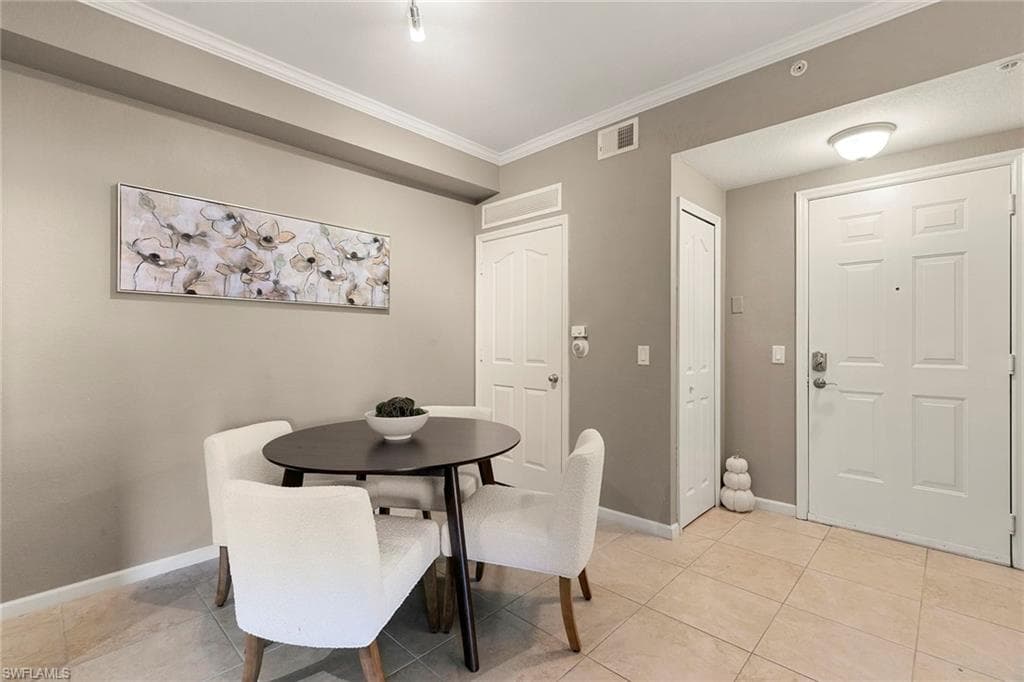 12990 Positano Cir 204, Naples, FL 34105-5