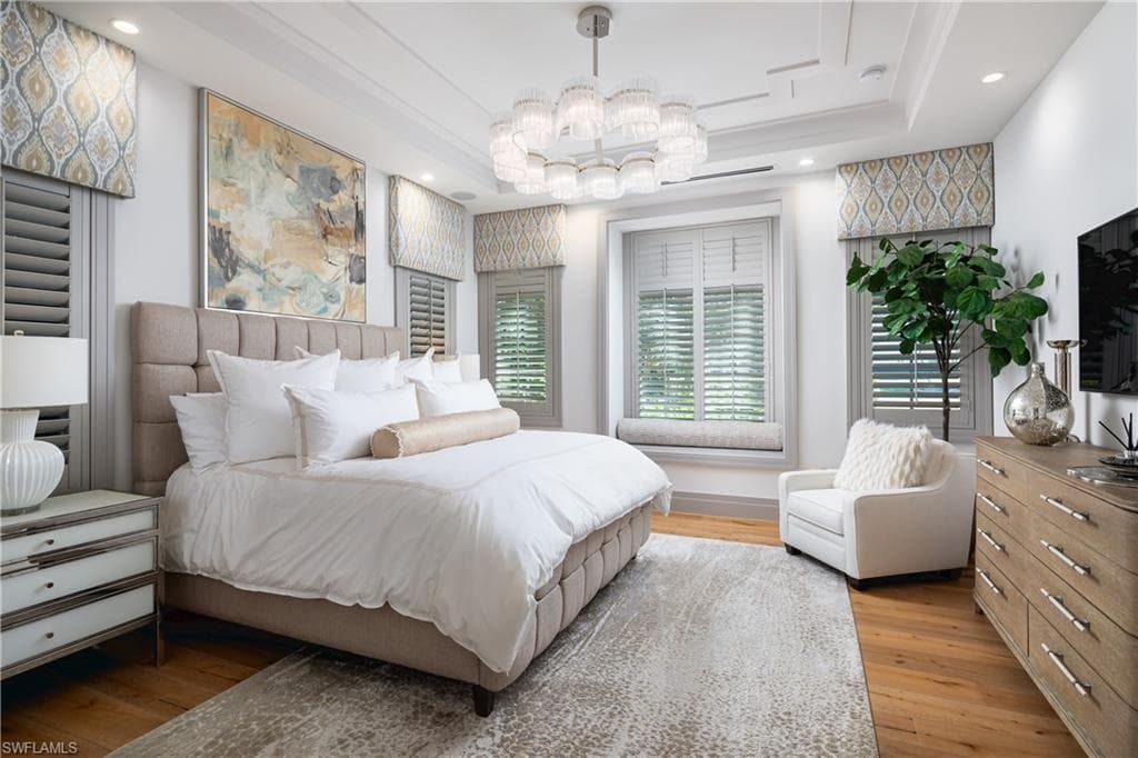 112 6th Street S, Naples, Fl 34102-9