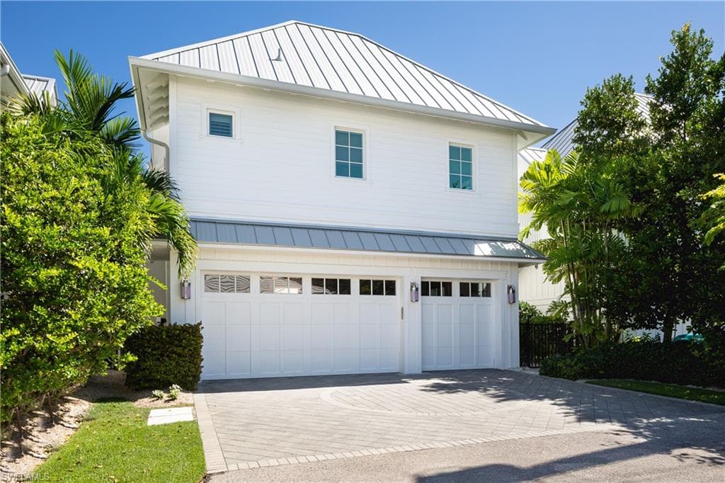 112 6th Street S, Naples, Fl 34102-31