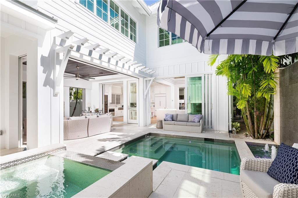 112 6th Street S, Naples, Fl 34102-32