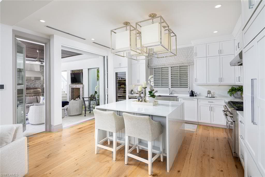 112 6th Street S, Naples, Fl 34102-5