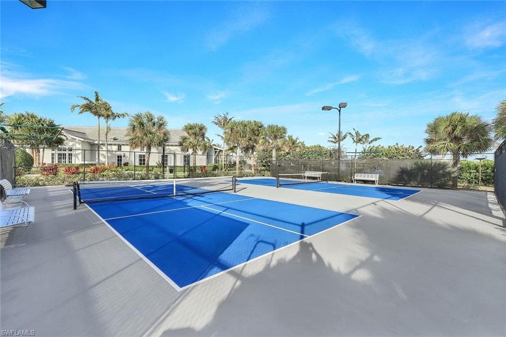 8999 Redonda Dr, Naples, FL 34114-26