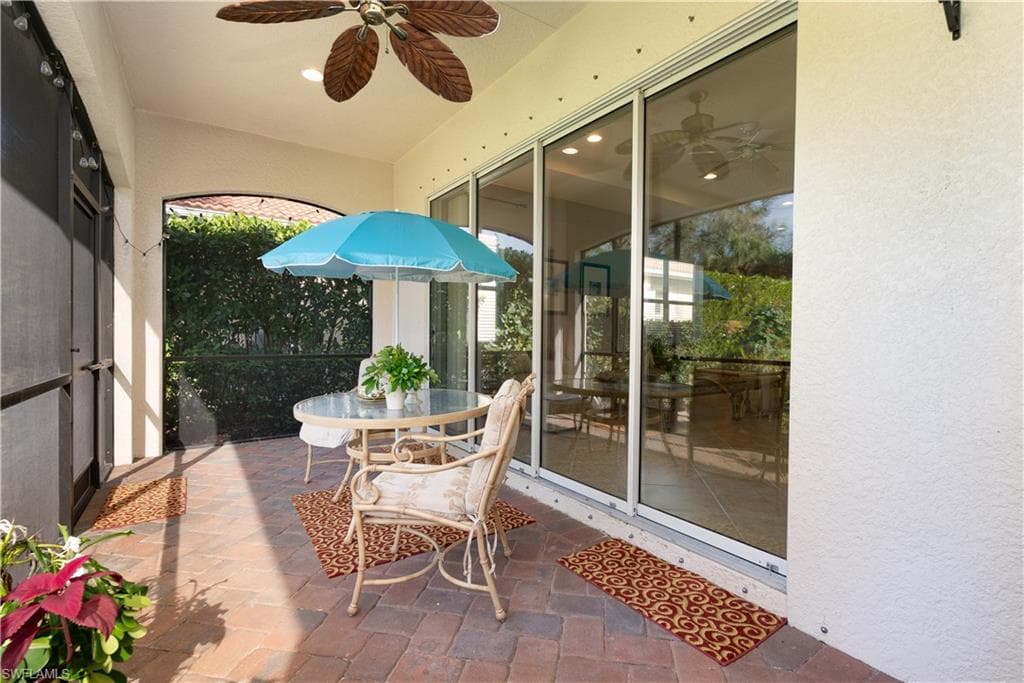 13484 Cambridge Ln, Naples, FL 34109-15