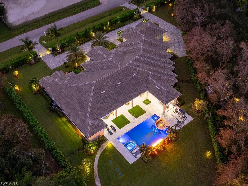 830 Cassena Rd, Naples, Fl 34108-9