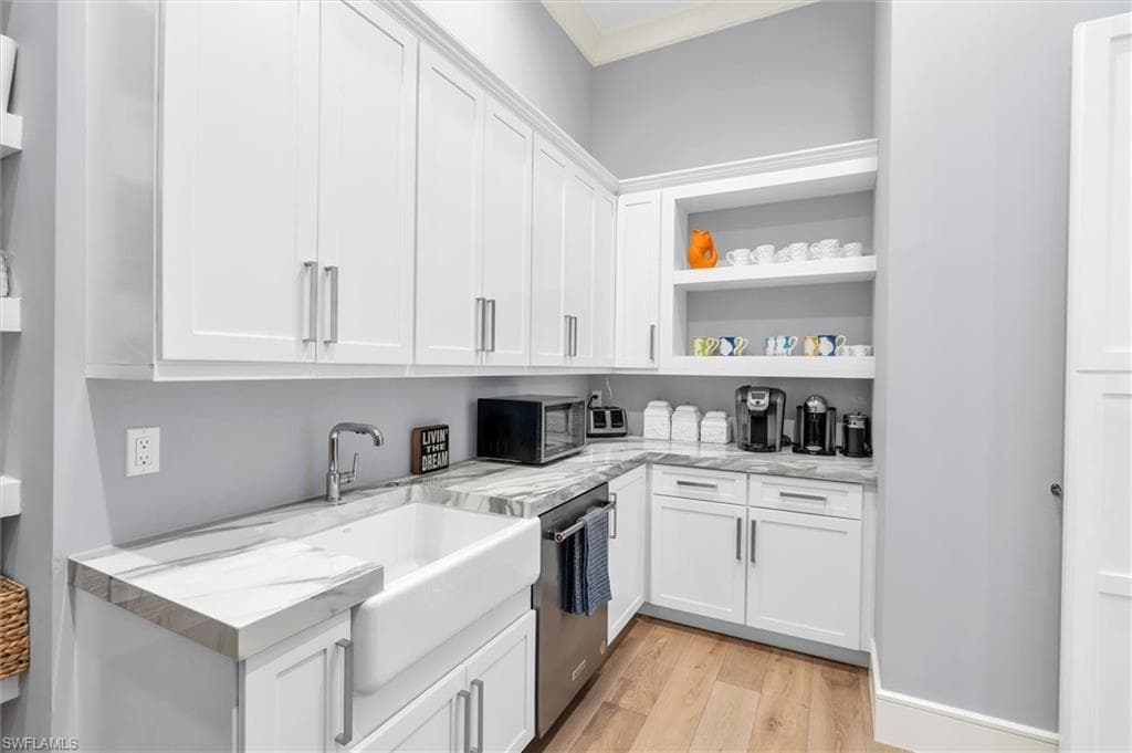 830 Cassena Rd, Naples, Fl 34108-17