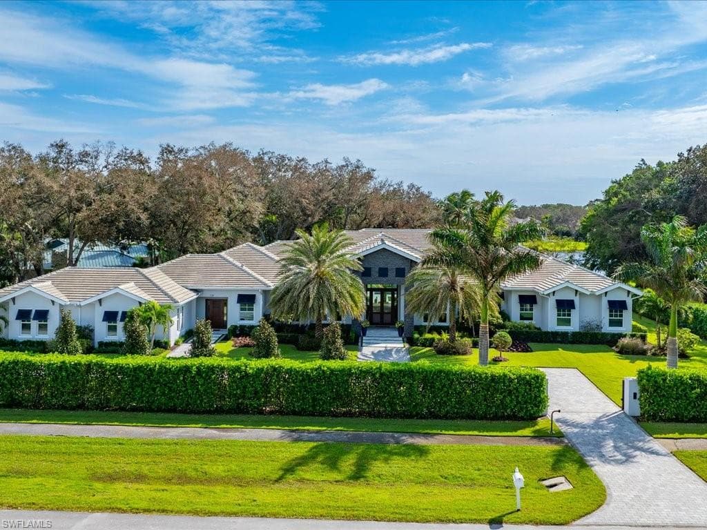 830 Cassena Rd, Naples, Fl 34108-1