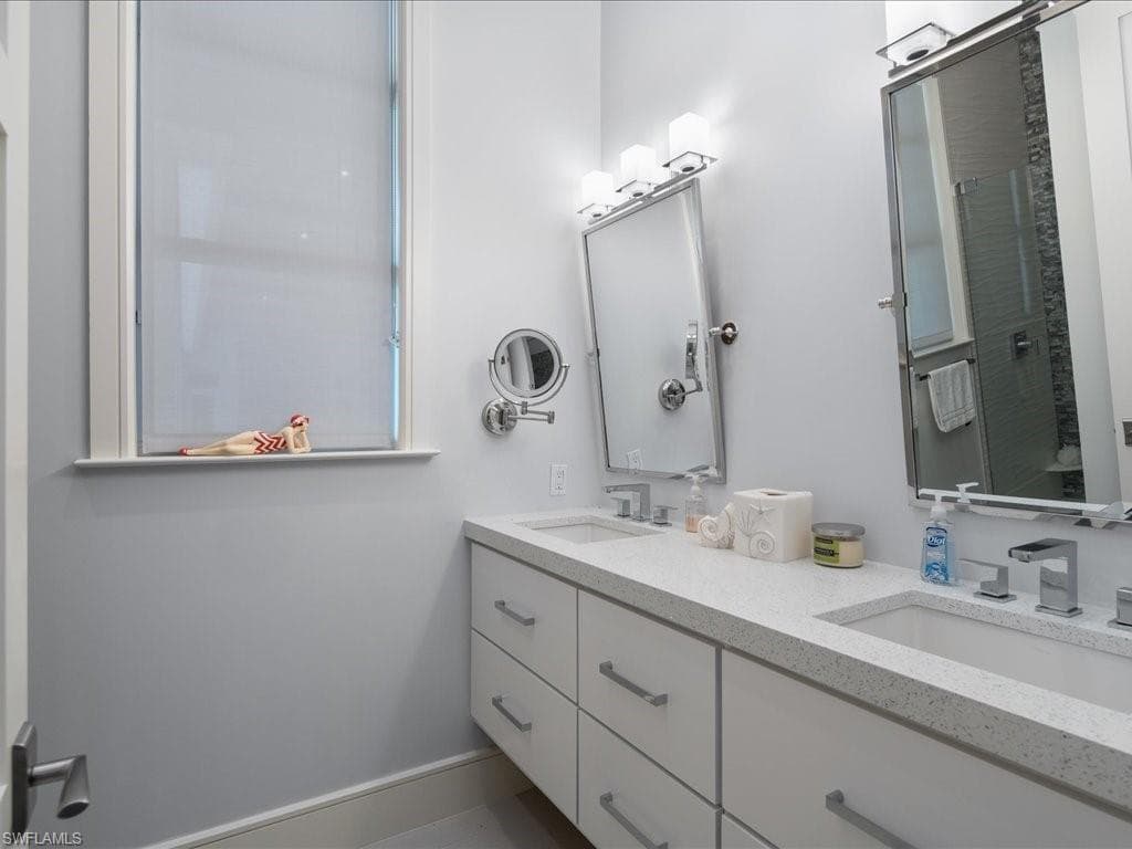 830 Cassena Rd, Naples, Fl 34108-29