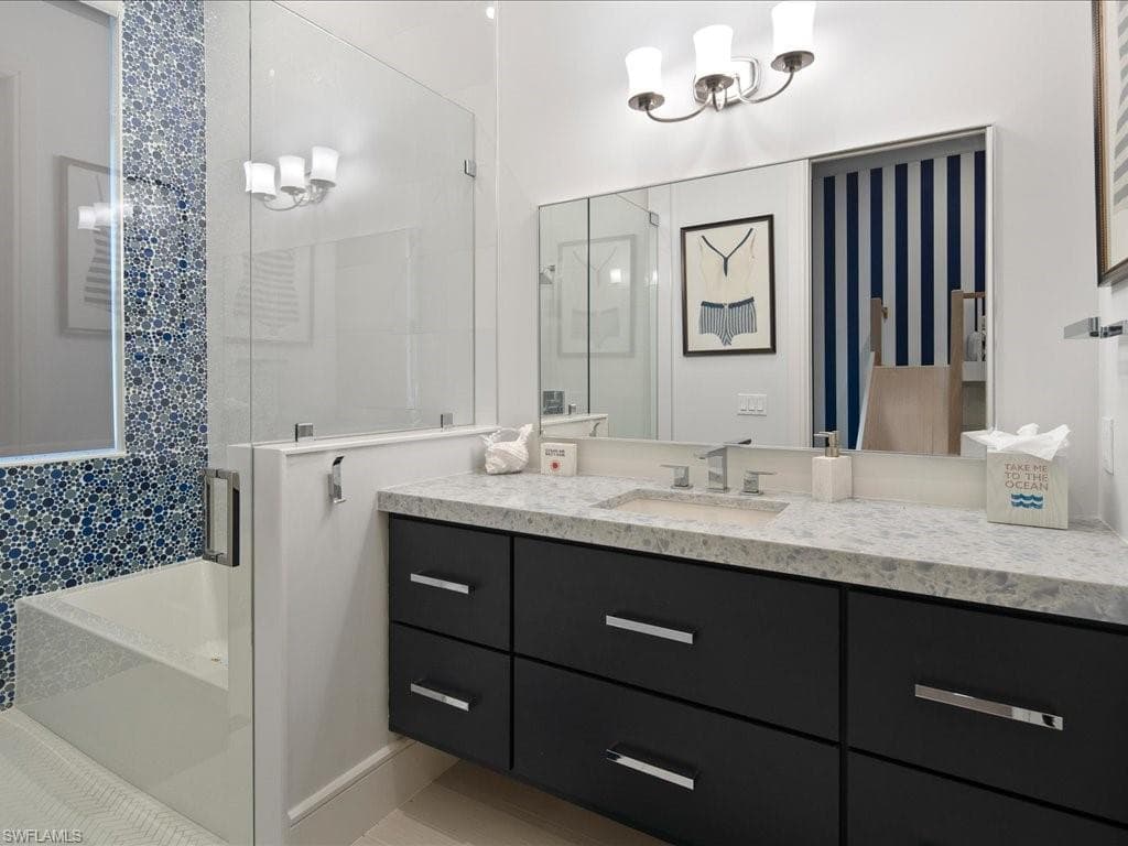 830 Cassena Rd, Naples, Fl 34108-33