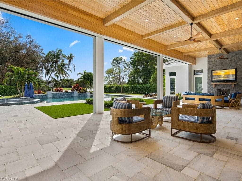 830 Cassena Rd, Naples, Fl 34108-40