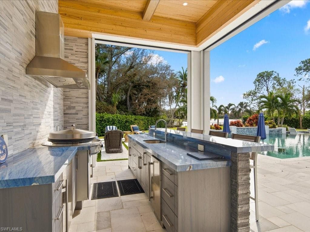 830 Cassena Rd, Naples, Fl 34108-42