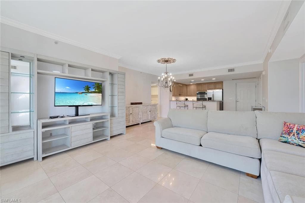2738 Tiburon Blvd E B-303, Naples, FL 34109-12