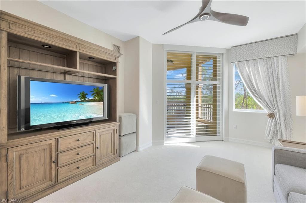 2738 Tiburon Blvd E B-303, Naples, FL 34109-19