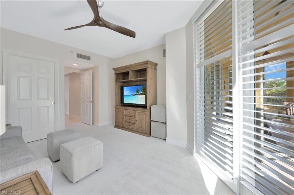 2738 Tiburon Blvd E B-303, Naples, FL 34109-20