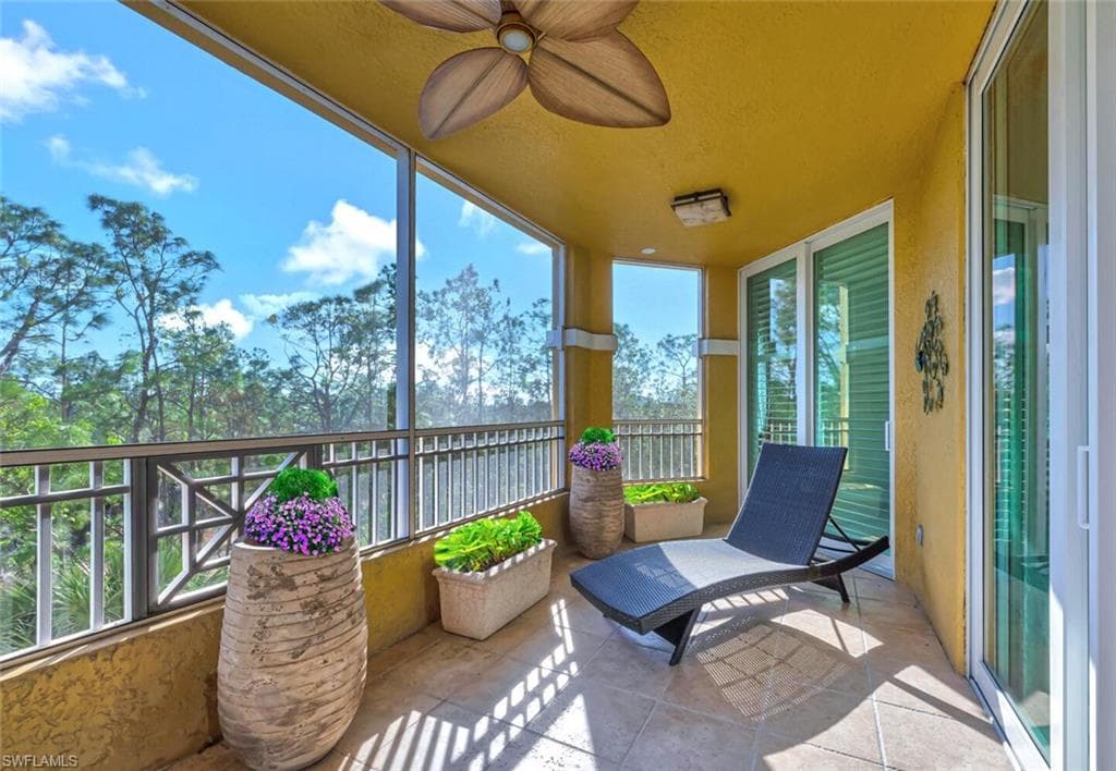 2738 Tiburon Blvd E B-303, Naples, FL 34109-29