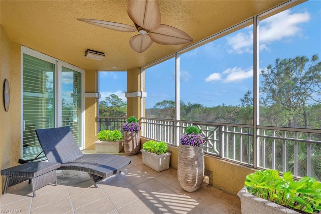 2738 Tiburon Blvd E B-303, Naples, FL 34109-30