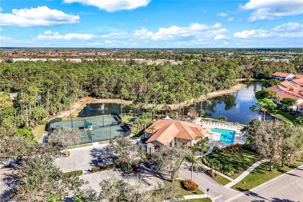 5645 Northboro Dr 202, Naples, FL 34110-33