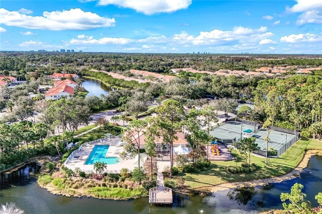 5645 Northboro Dr 202, Naples, FL 34110-35