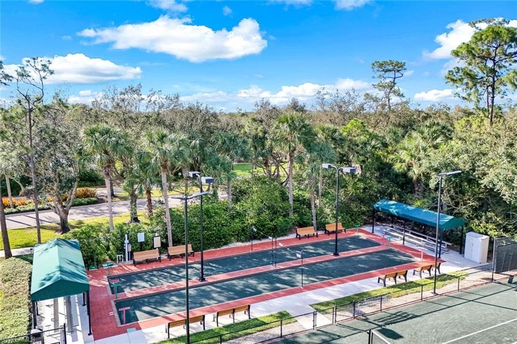 5645 Northboro Dr 202, Naples, FL 34110-38
