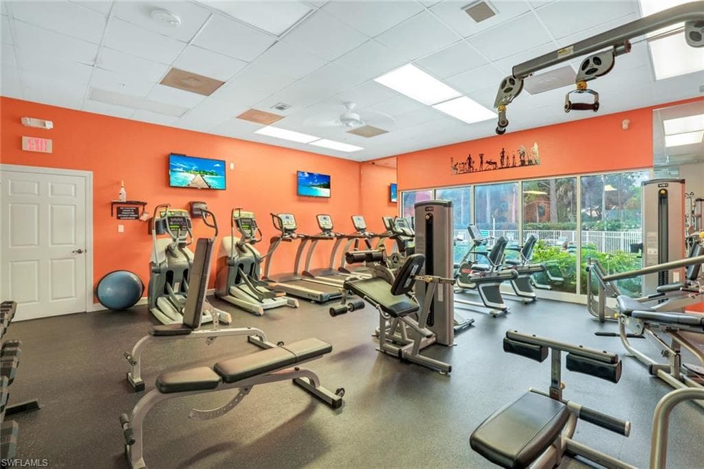 5645 Northboro Dr 202, Naples, FL 34110-46