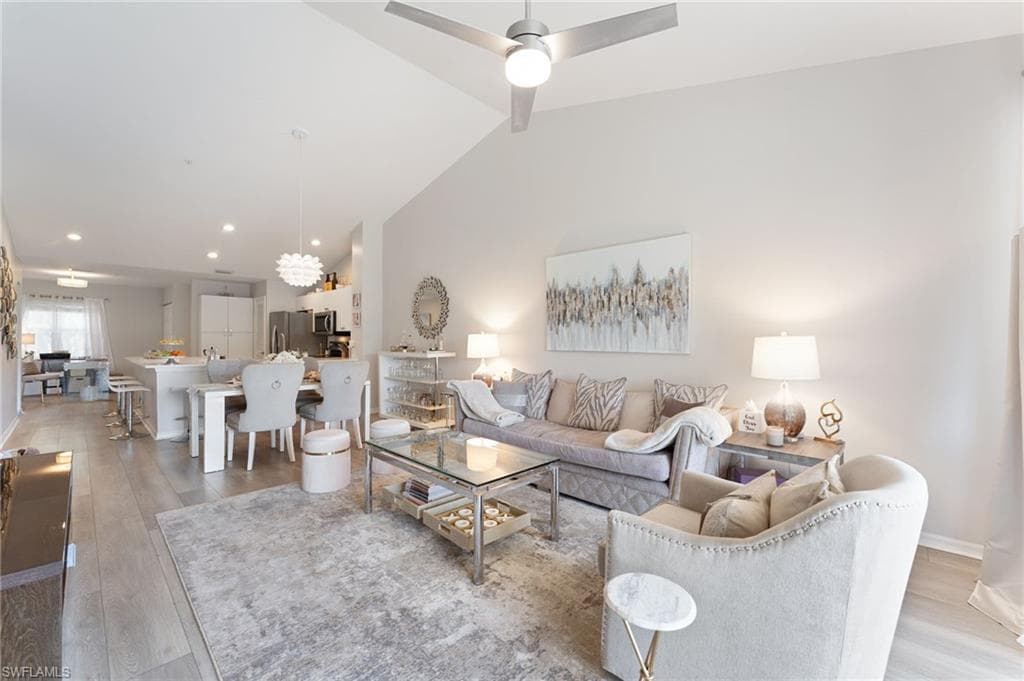 5045 Cedar Springs Dr 203, Naples, FL 34110-13