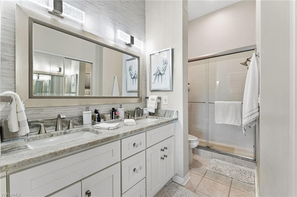 5045 Cedar Springs Dr 203, Naples, FL 34110-18