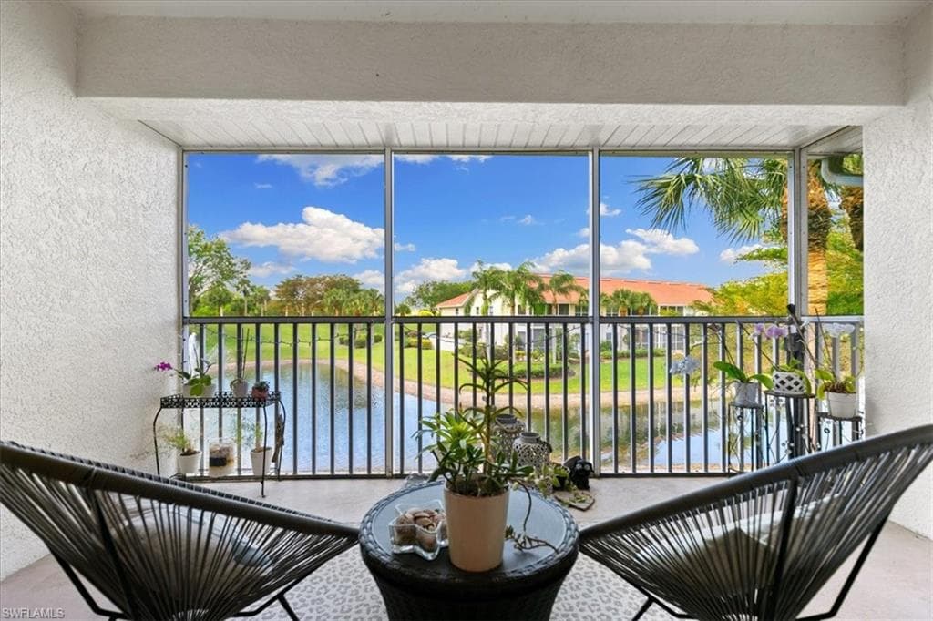 5045 Cedar Springs Dr 203, Naples, FL 34110-24