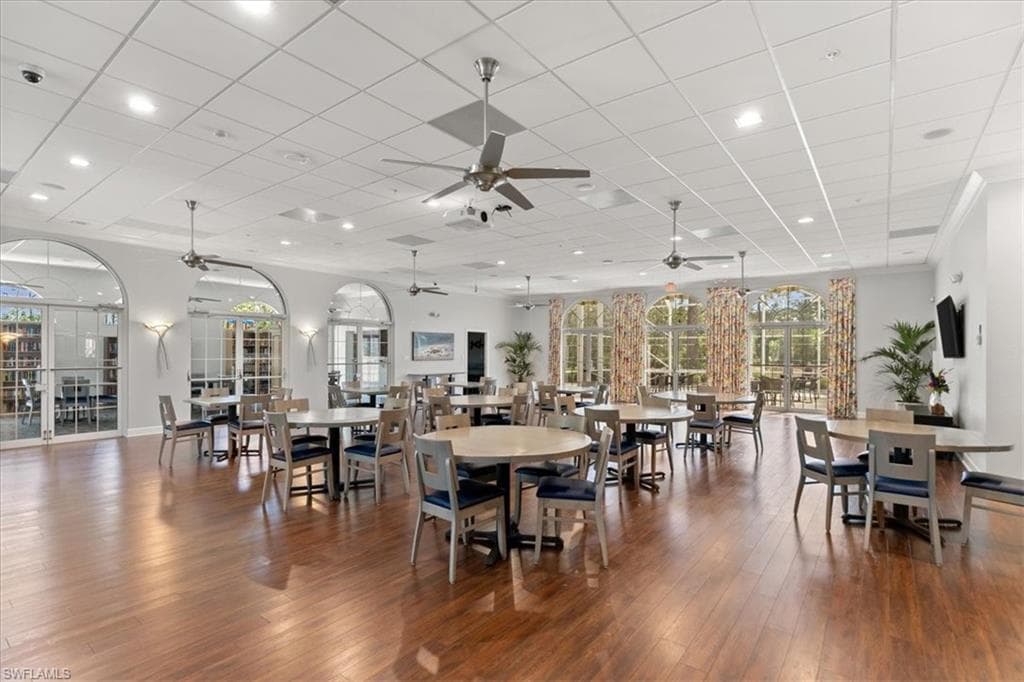 5045 Cedar Springs Dr 203, Naples, FL 34110-27