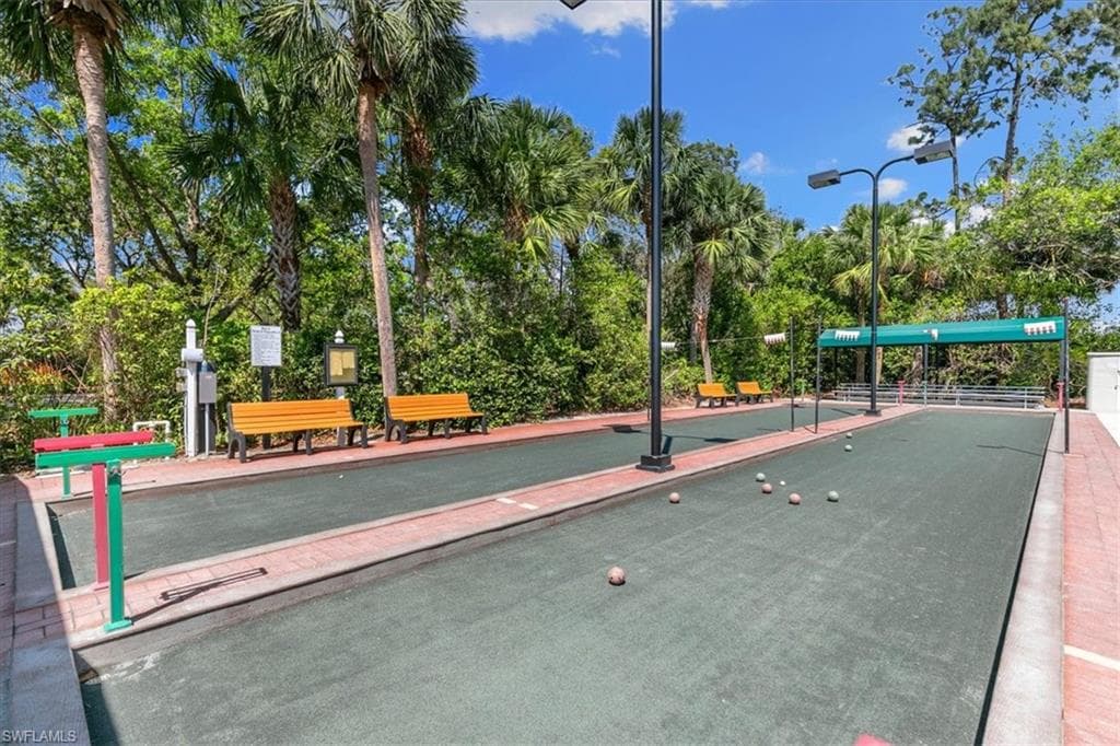 5045 Cedar Springs Dr 203, Naples, FL 34110-33