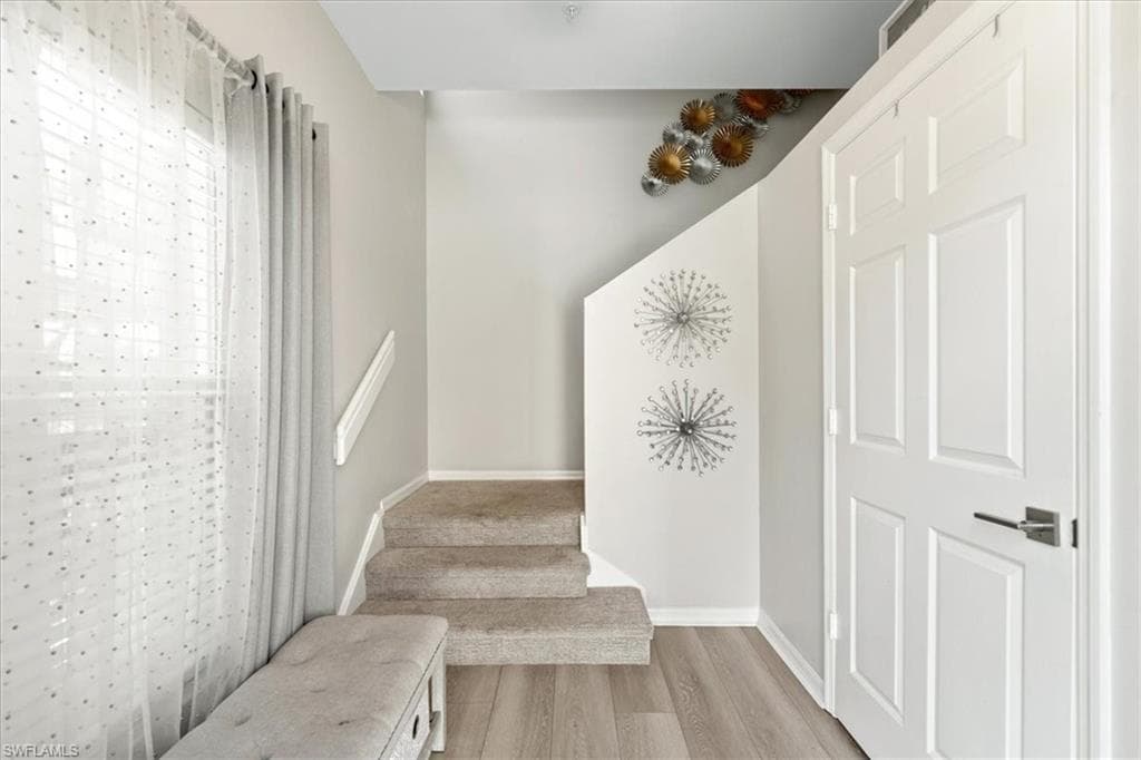5045 Cedar Springs Dr 203, Naples, FL 34110-6
