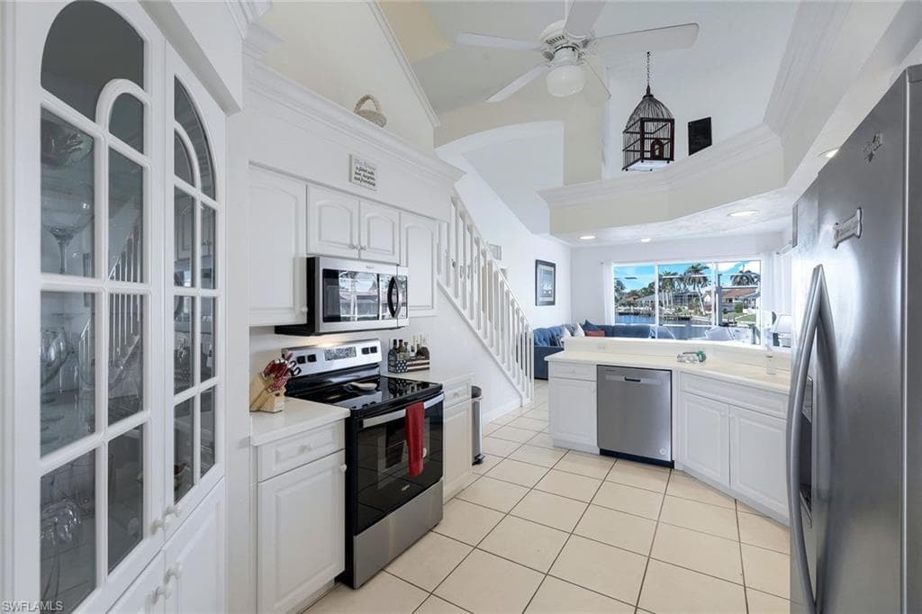 541 Hernando Dr, Marco Island, FL 34145-12