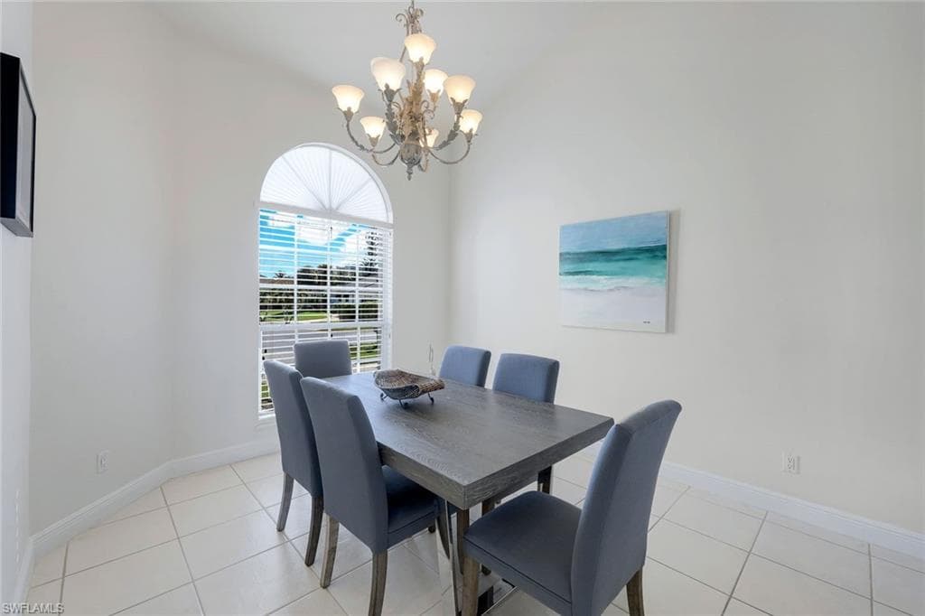 541 Hernando Dr, Marco Island, FL 34145-13