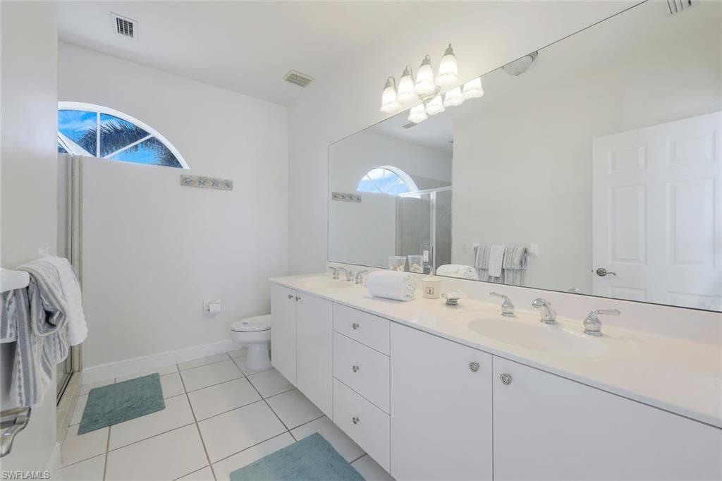 541 Hernando Dr, Marco Island, FL 34145-20
