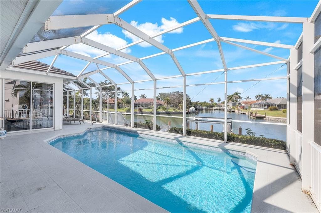 541 Hernando Dr, Marco Island, FL 34145-30