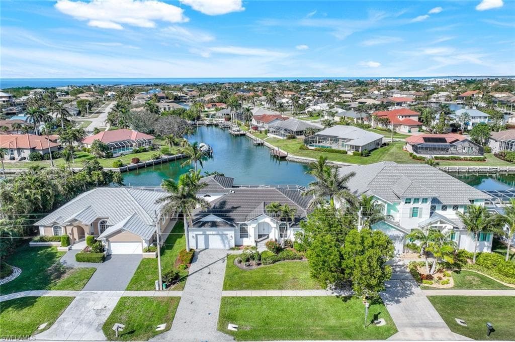 541 Hernando Dr, Marco Island, FL 34145-38
