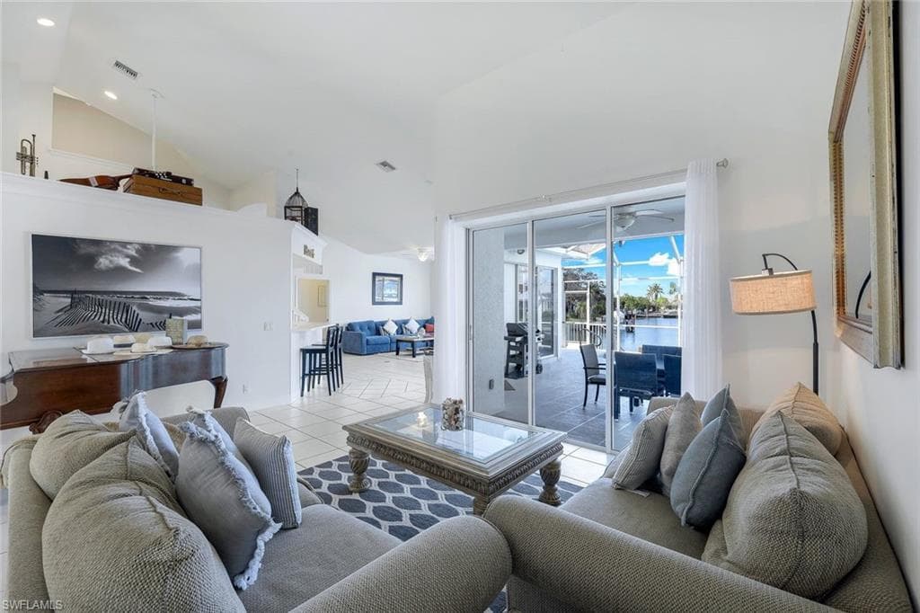 541 Hernando Dr, Marco Island, FL 34145-5