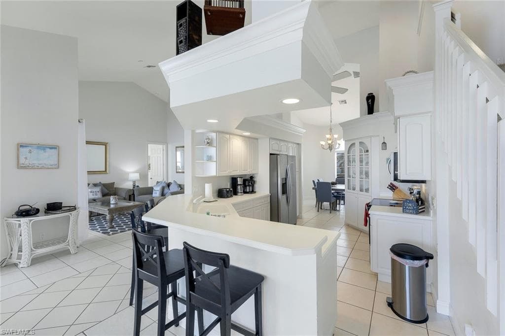 541 Hernando Dr, Marco Island, FL 34145-8