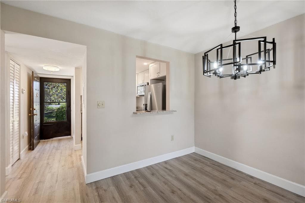 4198 27th Ct SW 106, Naples, FL 34116-10
