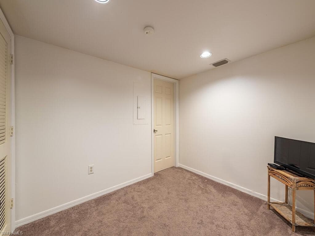 901 Augusta Blvd 901-6, Naples, FL 34113-10