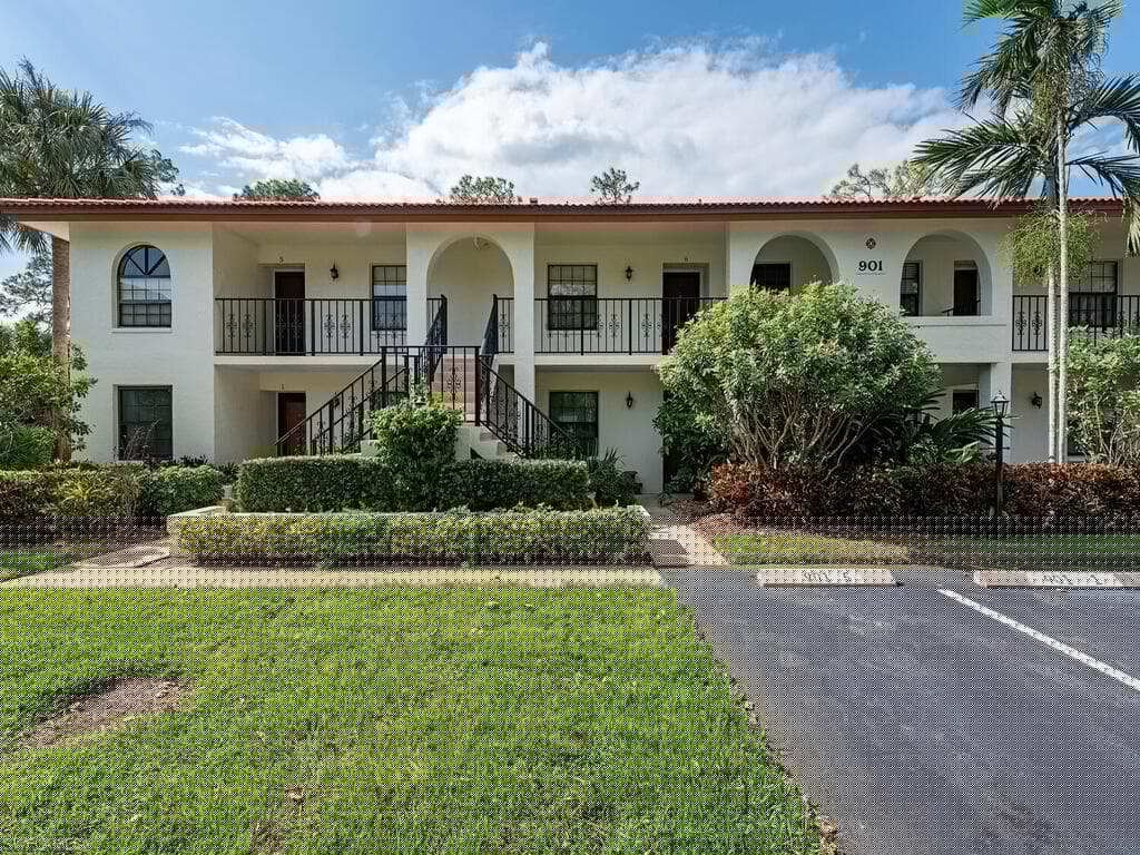 901 Augusta Blvd 901-6, Naples, FL 34113-2