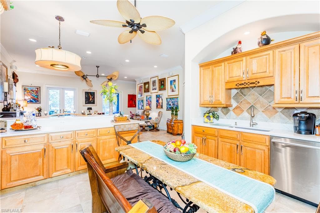 6912 Anthurium Ln, Naples, FL 34113-14